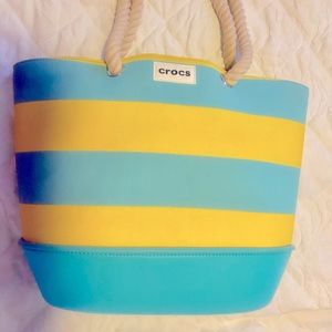 CROCS tote aqua yellow stripe